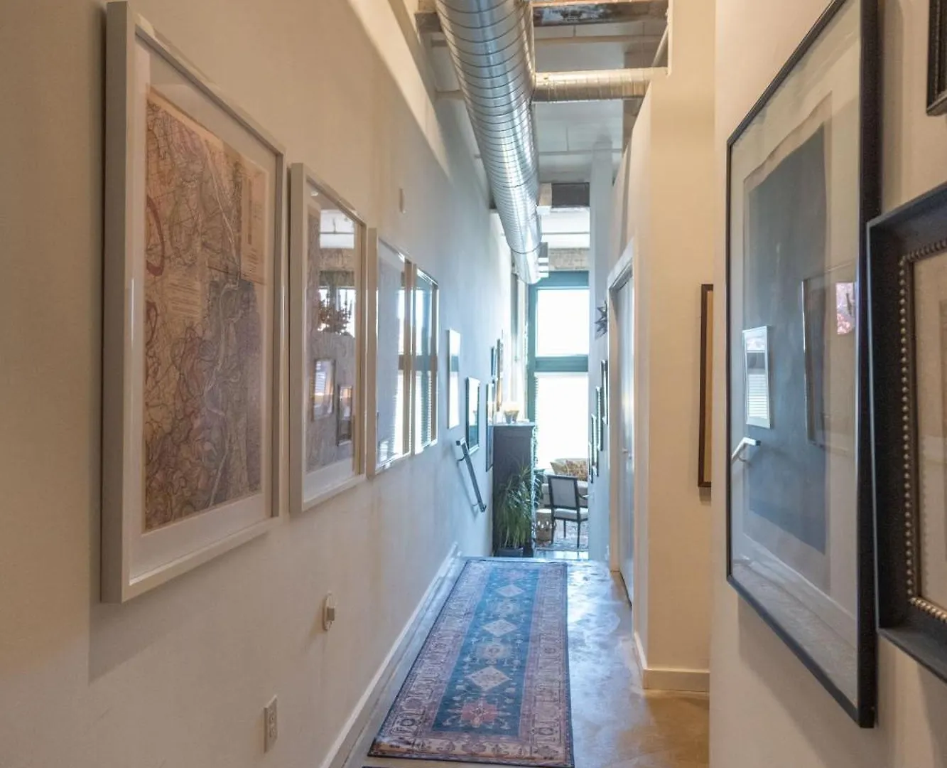 Elegant Downtown Memphis Loft - Walk To Beale St! Apartment