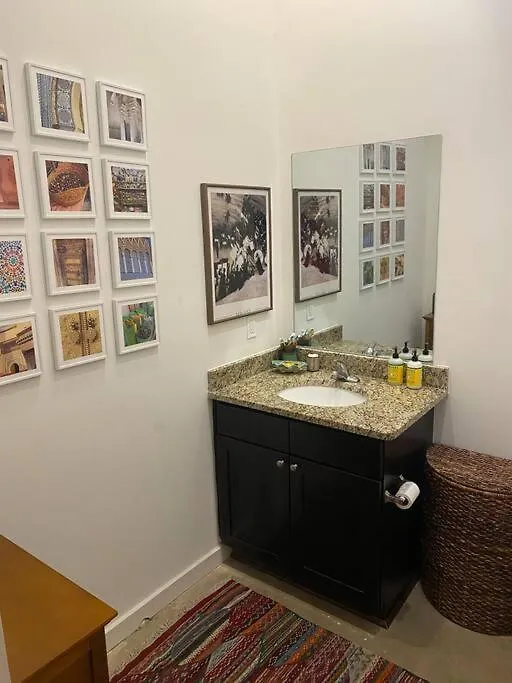 Elegant Downtown Memphis Loft - Walk To Beale St! Apartment