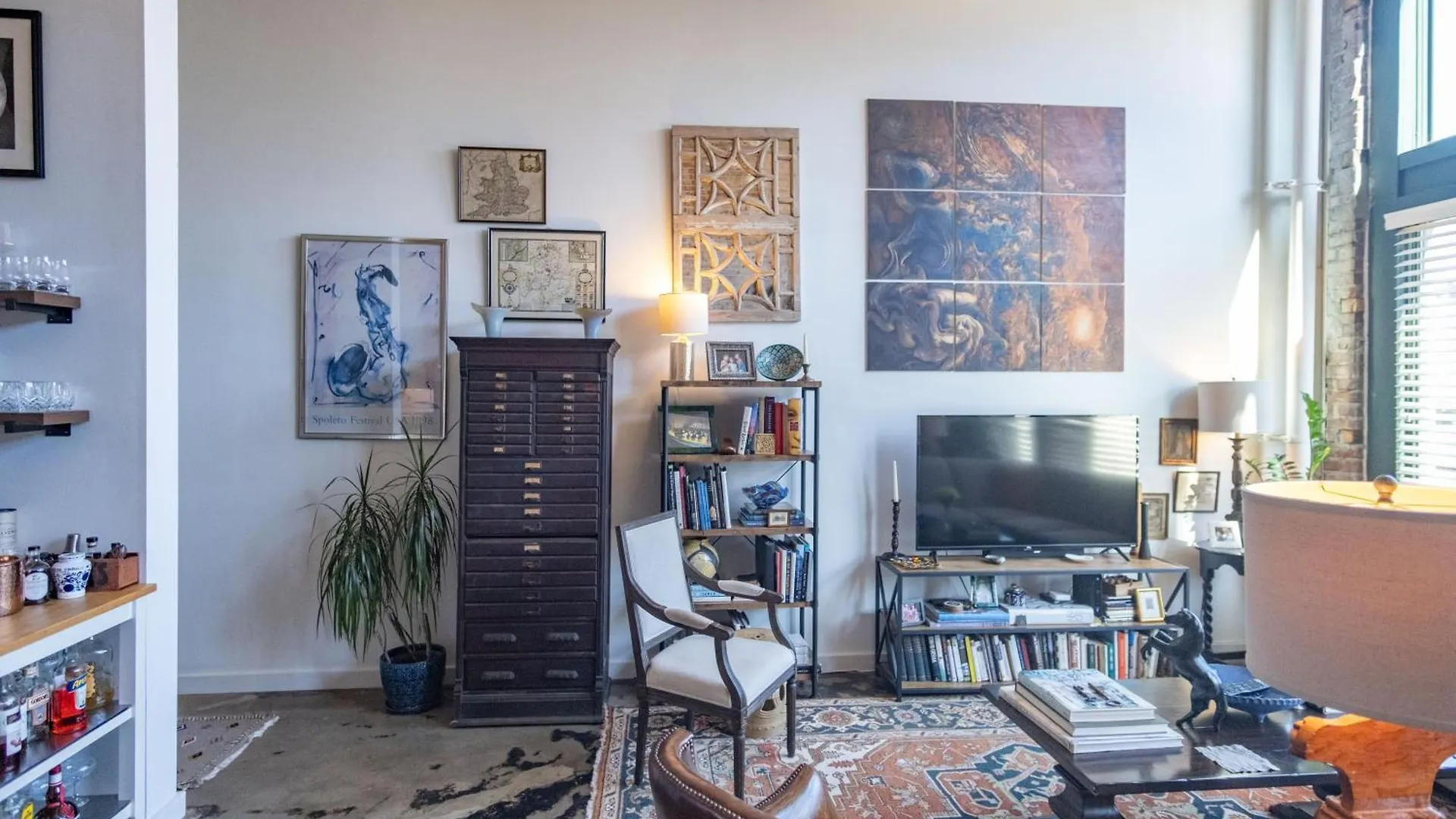 Elegant Downtown Memphis Loft - Walk To Beale St! Apartment