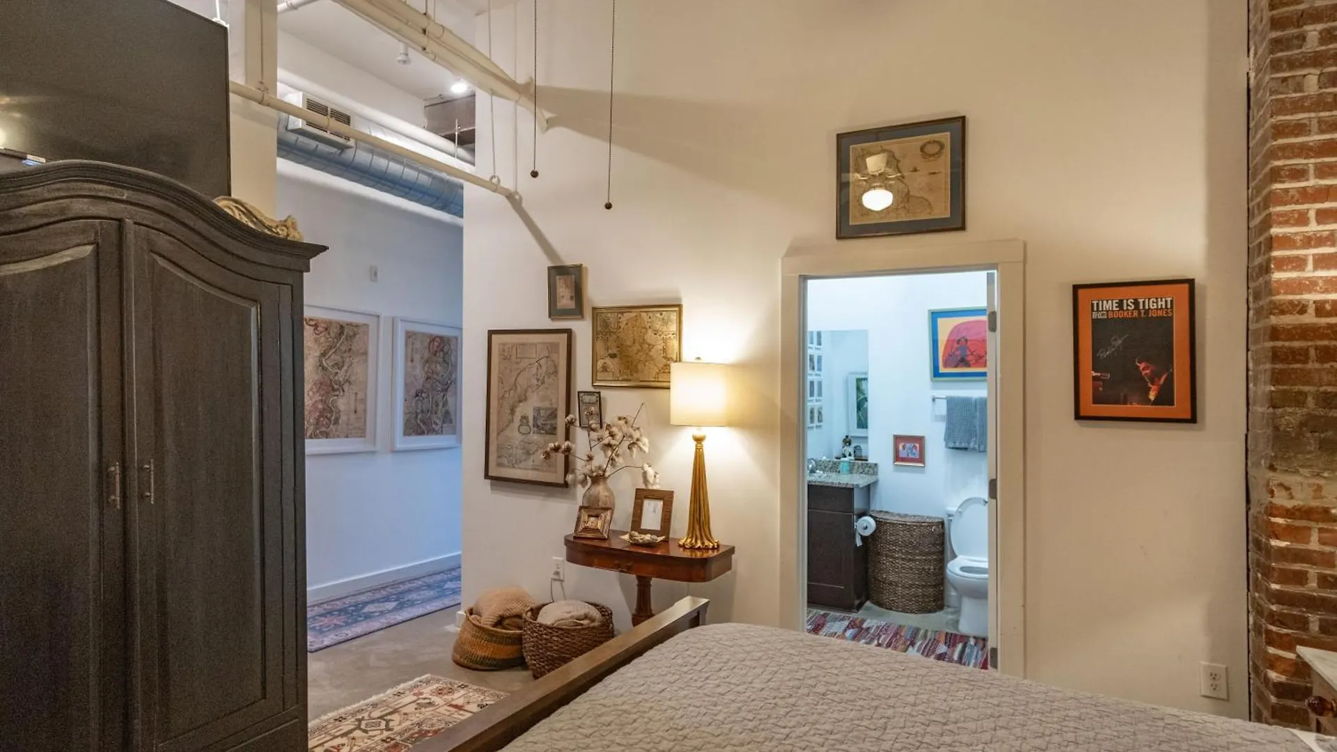 Elegant Downtown Memphis Loft - Walk To Beale St! Apartment 0*,  United States